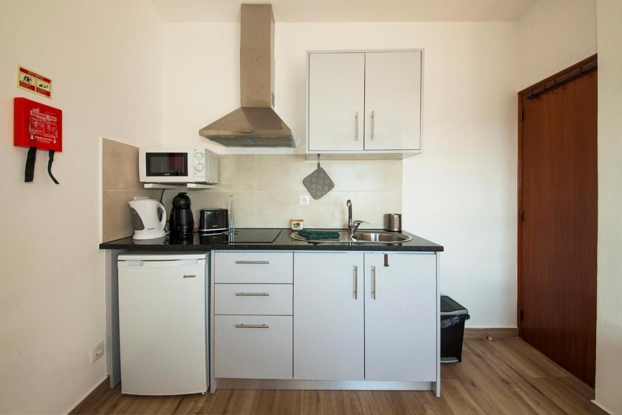 A38 - Rising Sun Top-Floor Flat Lagos Exterior photo