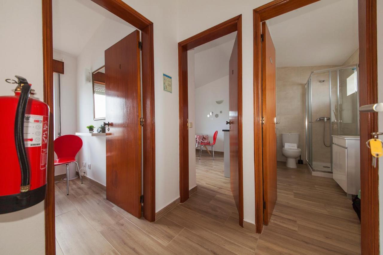 A38 - Rising Sun Top-Floor Flat Lagos Exterior photo